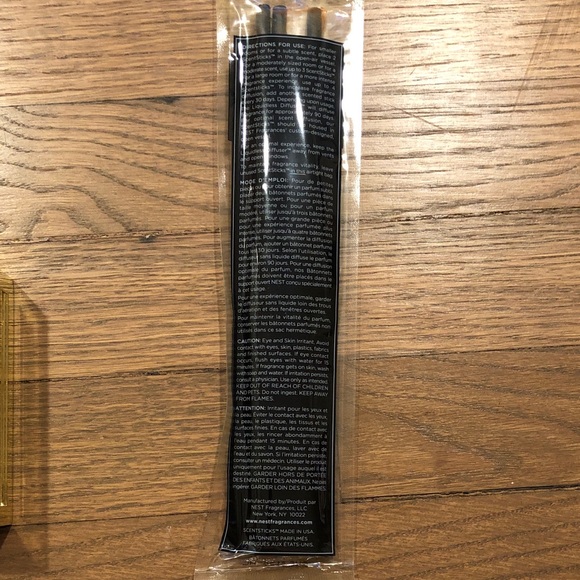 NEST Fragrances Scentsticks Diffuser Set - Picture 6 of 7
